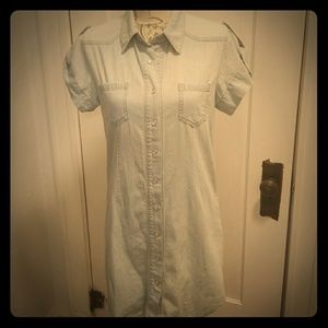 Denim Short Sleeve Button Up Forever 21 Dress Med
